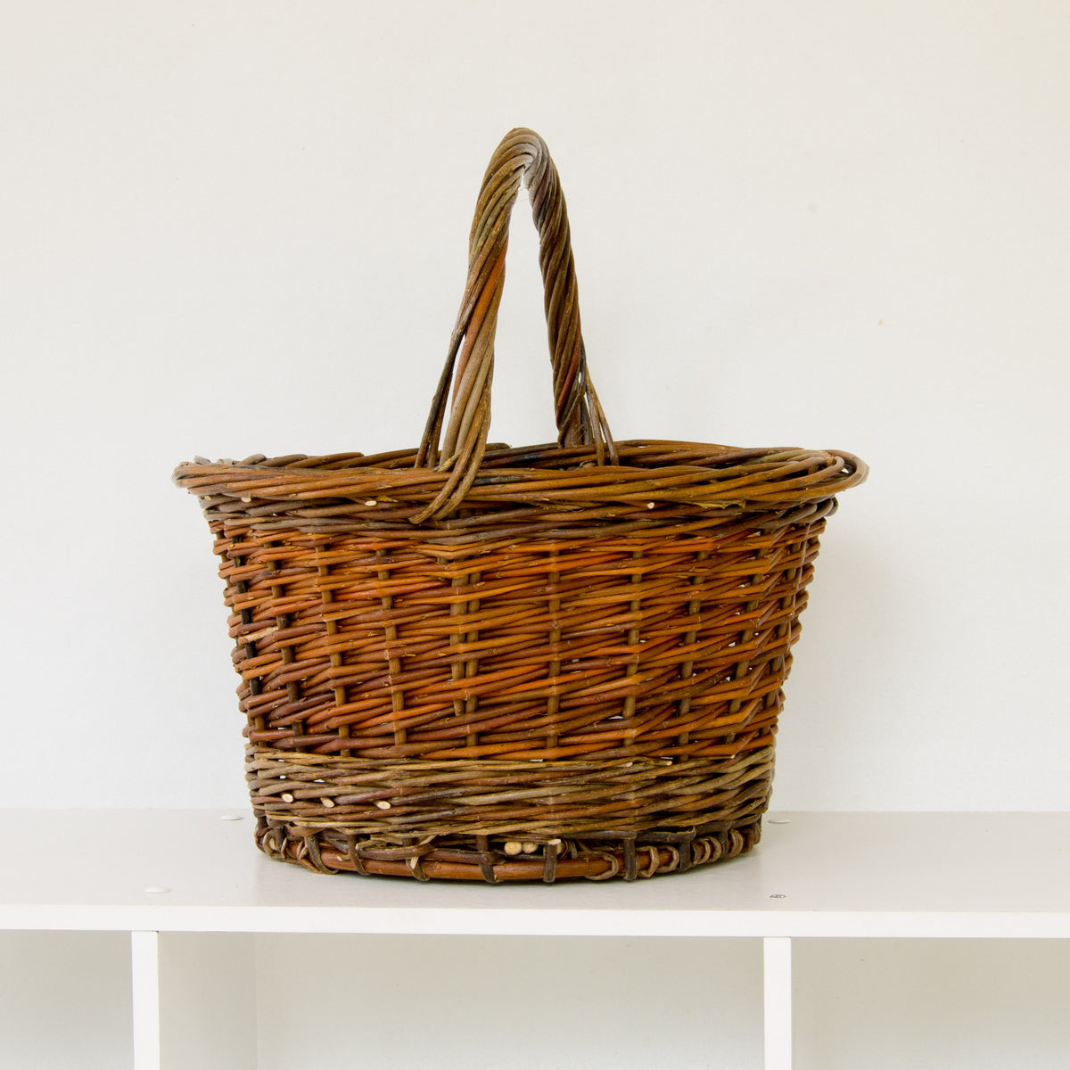 Round Shopper Willow Basket