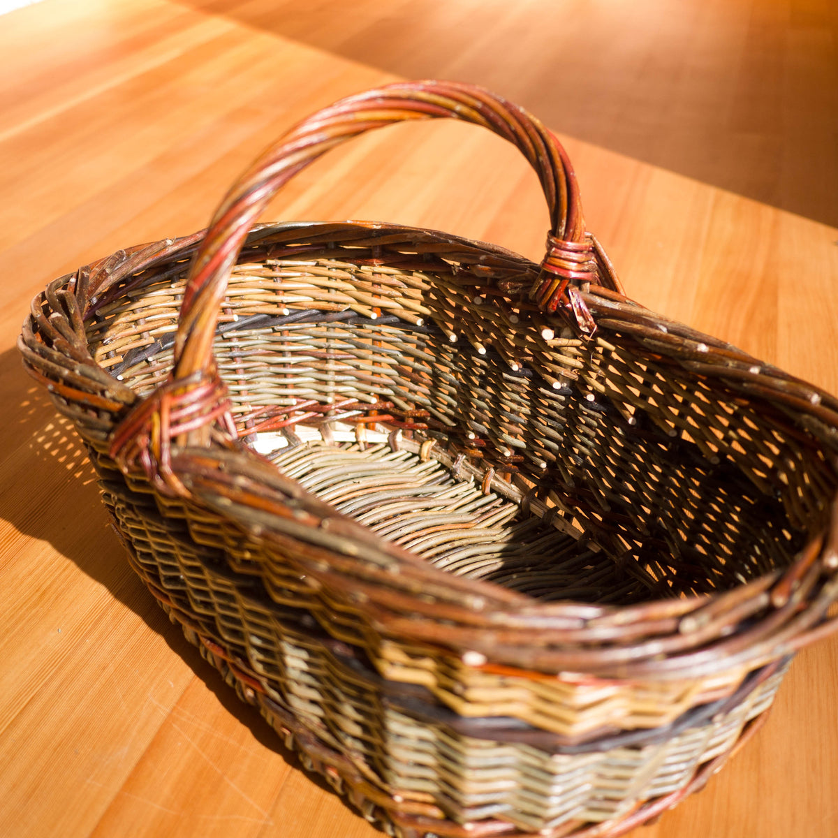 Large Oval Shopper Willow Basket