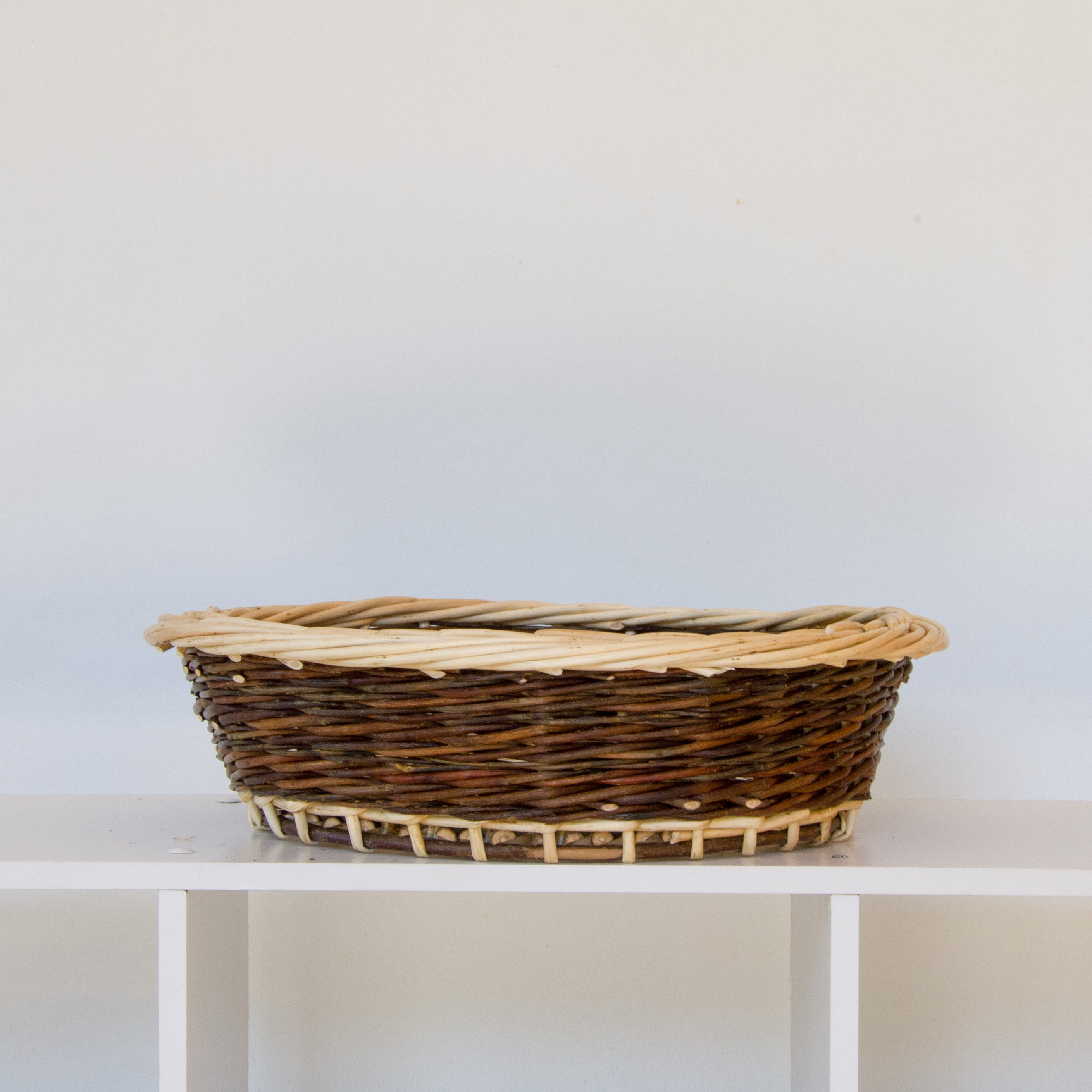 Round Fruit Platter with white border