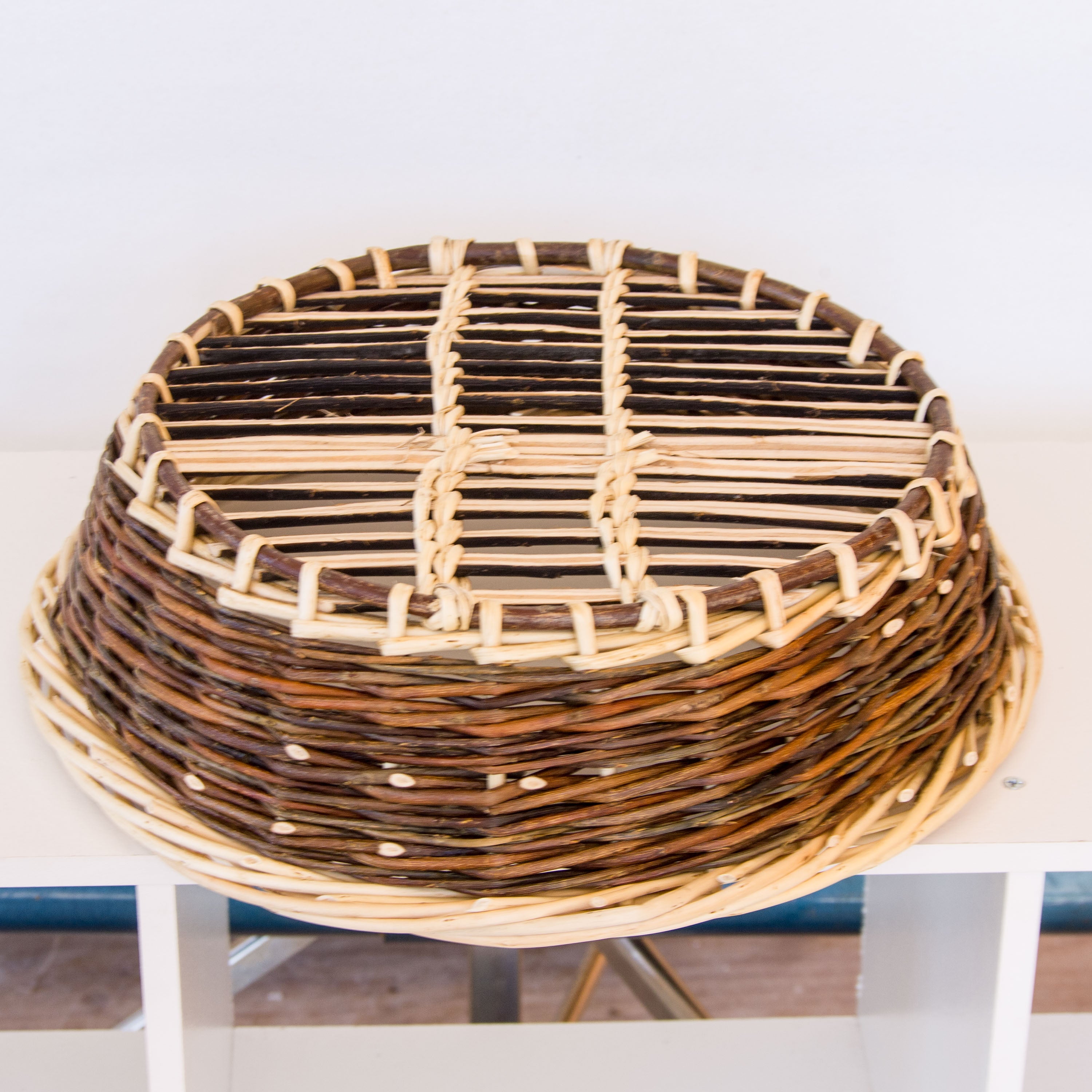 Round Fruit Platter with white border