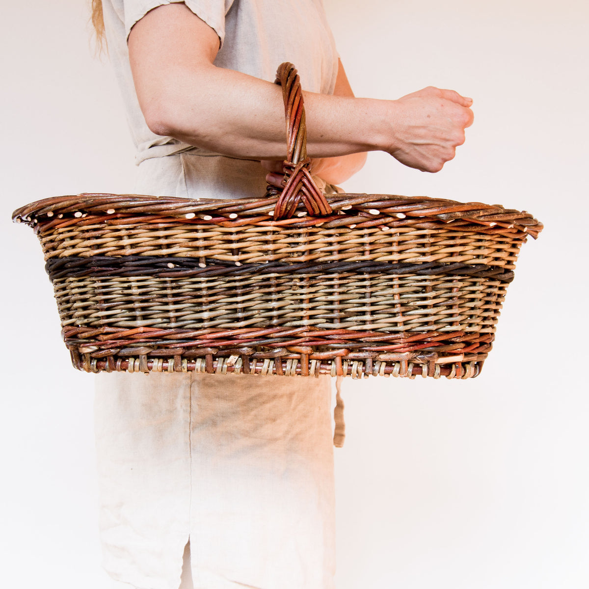 Large Oval Shopper Willow Basket