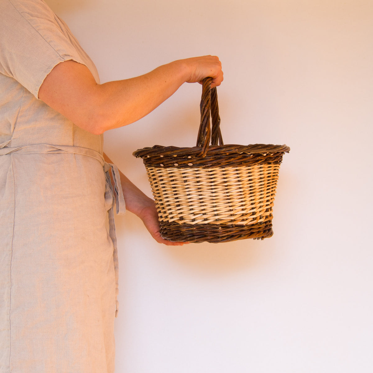Round Shopper Willow Basket #4