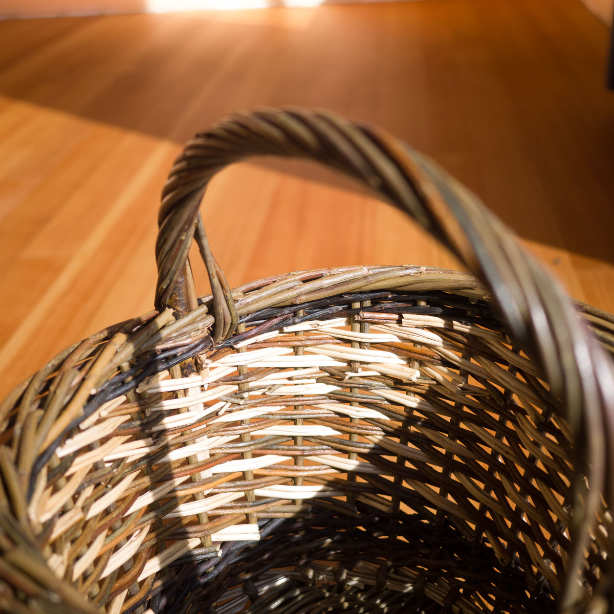 Round Shopper Willow Basket #3