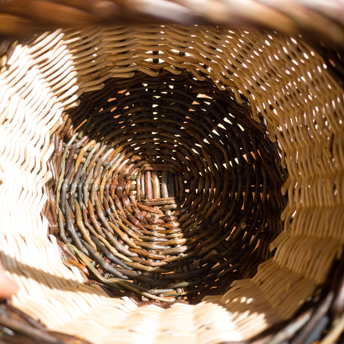 Round Shopper Willow Basket #4