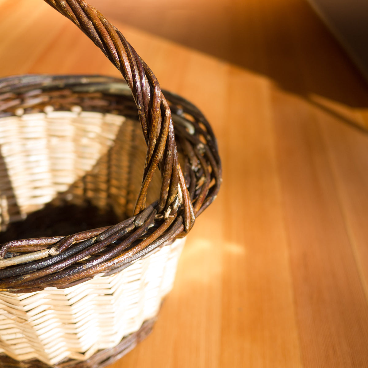 Round Shopper Willow Basket #4