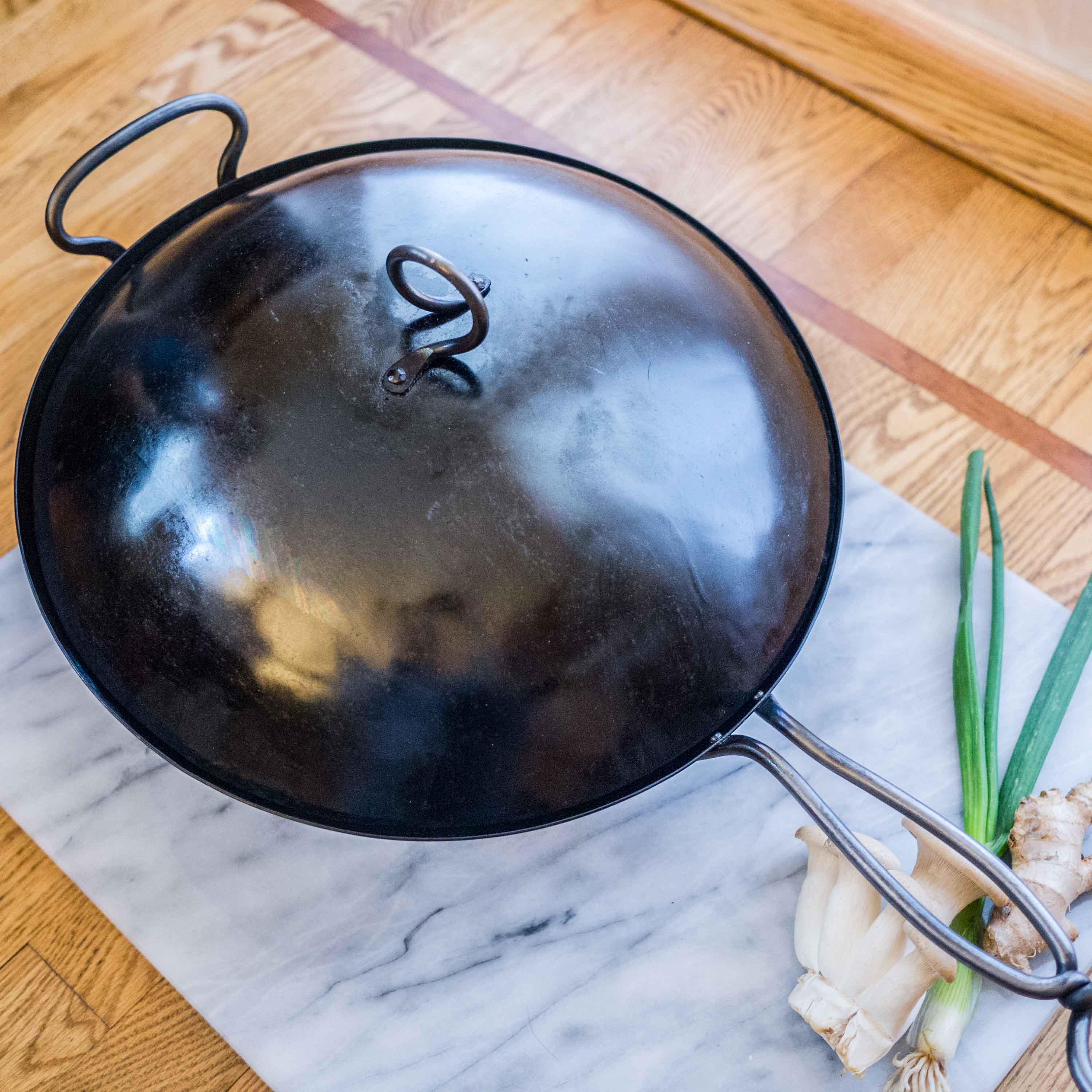 Hand Hammered Classic Carbon Steel Wok